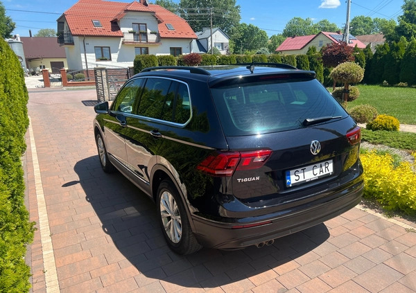 Volkswagen Tiguan cena 82500 przebieg: 152734, rok produkcji 2017 z Jastrzębie-Zdrój małe 704